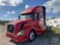 2013 VOLVO TRUCK VNL TANDEM AXLE TRUCK TRACTOR VIN: 4V4NC9EG8DN132069