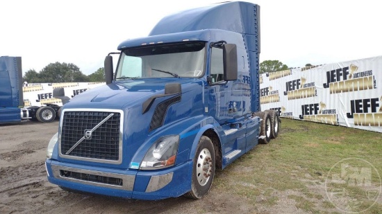 2017 VOLVO VNL 630 TANDEM AXLE TRUCK TRACTOR VIN: 4V4NC9EG8HN971404
