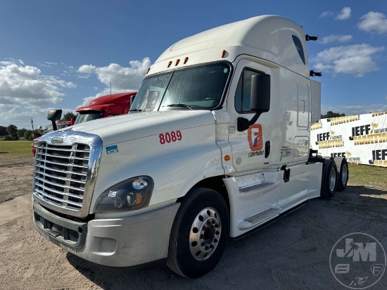 2018 FREIGHTLINER CASCADIA TANDEM AXLE TRUCK TRACTOR VIN: 3AKJGLDR1JSJK2681