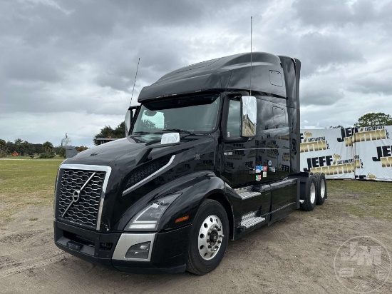 2019 VOLVO TRUCK VNL TANDEM AXLE TRUCK TRACTOR VIN: 4V4NC9EH7KN906902