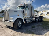 2005 KENWORTH W900 TRI AXLE DAY CAB TRUCK TRACTOR VIN: 1XKWDB0X55J071045