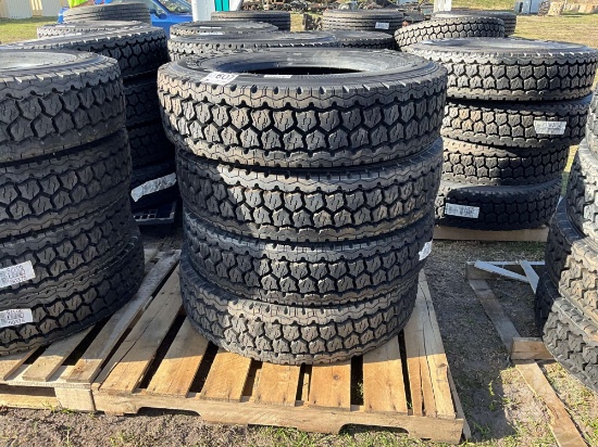 (4) BF GOODRICH DR444 M+S 275/80 R 22.5