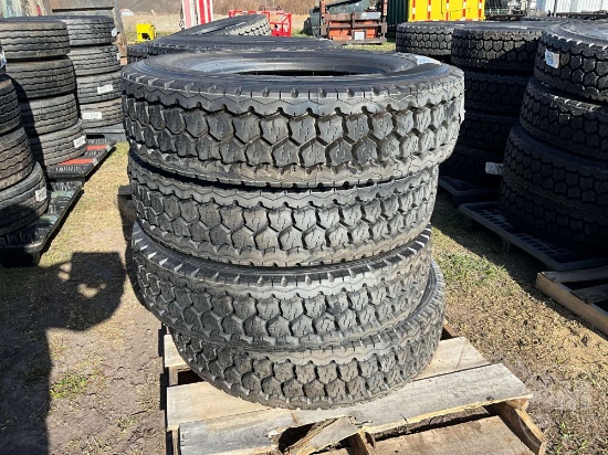 (4) BF GOODRICH DR444 M+S 275/80 R 22.5