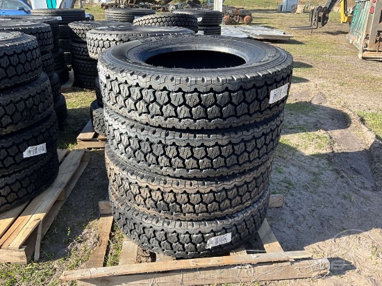 (4) BF GOODRICH DR444 M+S 275/80 R 22.5