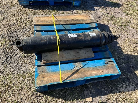DUMP TRUCK CYLINDER