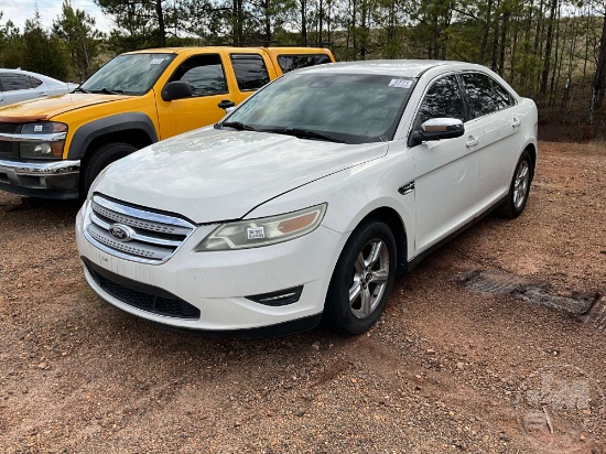 2010 FORD TAURUS VIN: 1FAHP2FW6AG160758 SEDAN