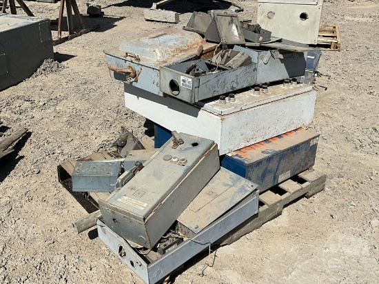 PALLET OF GENERAL ELECTRIC DISCONNECT BOX, SQUARE D ELECTRICAL BOXES