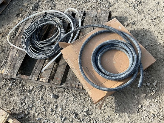 PALLET OF VARIOUS SIZE AND MANUFACTURE EQUIPMENT BELTS, GOODYEAR:15376, HYT-PLUS