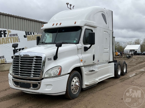 2016 FREIGHTLINER CASCADIA TANDEM AXLE TRUCK TRACTOR VIN: 3AKJGLD56GSGX9272