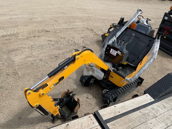 UNUSED, 2023 LANDHERO 12 MINI EXCAVATOR SN: Q311051