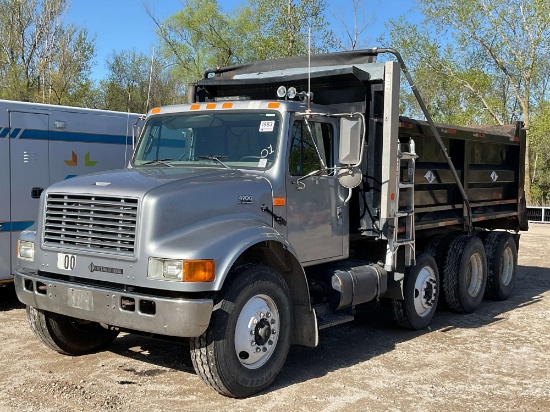 2001 INTERNATIONAL F-4900 TRI/A VIN: 1HTSHADTX1H378408