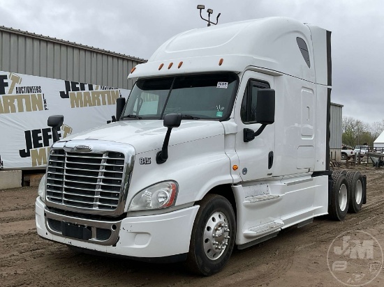 2016 FREIGHTLINER CASCADIA TANDEM AXLE TRUCK TRACTOR VIN: 3AKJGLD5XGSGX9274