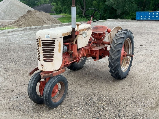 1953 CASE VAC SN: 6011075 ROW CROP TRACTOR