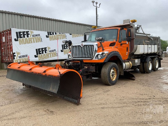 2013 INTERNATIONAL 7600 SFA TANDEM AXLE DUMP TRUCK VIN: 1HTGRSJT5DJ192446