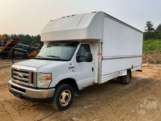 2009 FORD E-350 SUPER DUTY SINGLE AXLE VAN TRUCK VIN: 1FDEE35L59DA18166