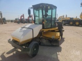 2017 LAYMOR SM450-ST SN: 37810 SWEEPER