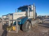 2015 WESTERN STAR 4900SB HEAVY HAUL TRI AXLE DAY CAB TRUCK TRACTOR VIN: 5KJNALBG0FPGZ1051