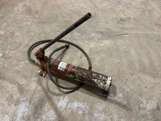 GREASE GUN