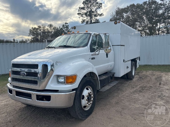 2010 FORD F-750XL SUPER DUTY EXTENDED CAB DEBRIS TRUCK VIN: 3FRNX7FA3AV268496