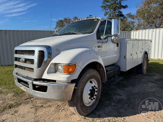 2010 FORD F-750XL SUPER DUTY UTILITY TRUCK VIN: 3FRXF7FD4AV267671