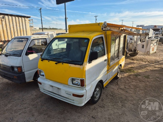 1998 MITSUBISHI MINI FOOD SERVICE TRUCK VIN: U41T0514341