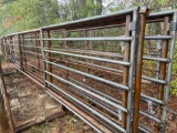 24 FT LIVESTOCK PANELS W/6 FT GATE ***SELLING TIMES THE