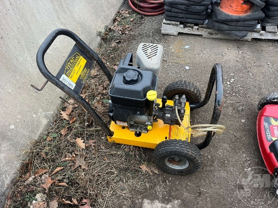 TITAN INDUSTRIAL HEAVY DUTY COMMERCIAL PRESSURE WASHER SN: 56264