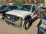 2006 FORD F450XL SD SINGLE AXLE EXTENDED CAB FLATBED TRUCK VIN: 1FDXX46P56ED11145