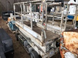 JLG SCISSOR LIFT SN: 15717