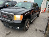 2014 GMC DENALI/SIERRA HD Z71 CREW CAB 4X4 PICKUP VIN: 1GT125EG6EF182518