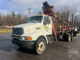 2000 STERLING TRUCK L8500 SERIES SN: 2FZXBJCB2YAF62001 KNUCKLE BOOM LOG LOADER