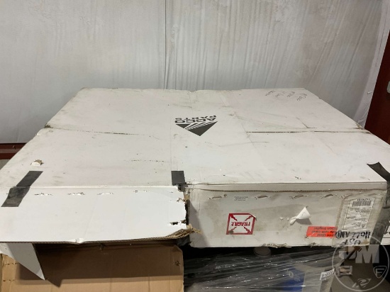 CHALLENGER MT600/MASSEY 8700 LEFT HAND DOOR