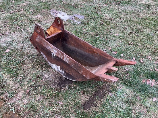 SN: M8496A 12”...... TOOTH BUCKET