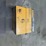 DEWALT 7-1/4”...... CORDLESS SLIDING COMPUND MITER SAW KIT