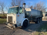 1987 WHITE LOW CAB OVER TANDEM AXLE WATER TRUCK VIN: WUDDHMD7HN114909