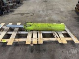 HAS A 48 INCH STROKE,4 INCH RAM, FITS 150 TON