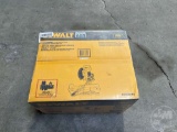 DEWALT 7-1/4 CORDLESS SLIDING COMPOUND MITER SAW KIT