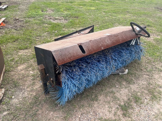78 INCH HYDRAULIC BROOM