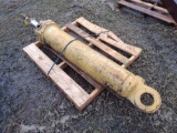 992B-8J6338 TILT CYLINDER