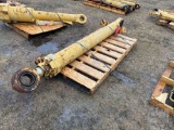245 SN: 9J9398 HYDRAULIC CYLINDER