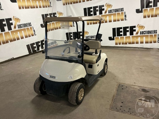 2019 EZ GO RXV 5506170