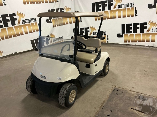 2019 EZ GO RXV 5506177