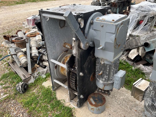 NABRICO DF-1-40-11R 40 TON UPRIGHT ELECTRIC WINCH SN:0620201510