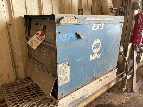 MILLER DIMENSION 652 WELDER SN: KJ126002