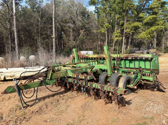 GREAT PLAINS  3PD15 SOLID STAND 15  GRAIN DRILL SN: GP306900727