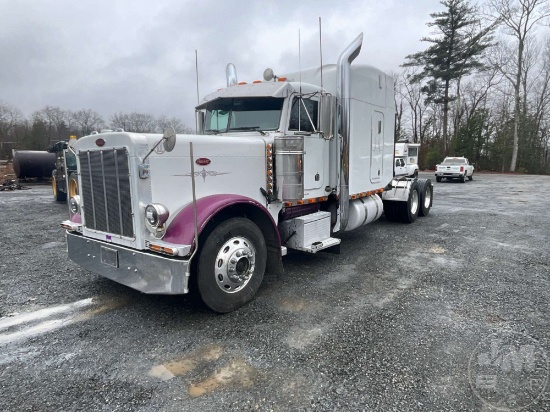 2005 PETERBILT 379 TANDEM AXLE TRUCK TRACTOR VIN: 1XP5D49X65N839130
