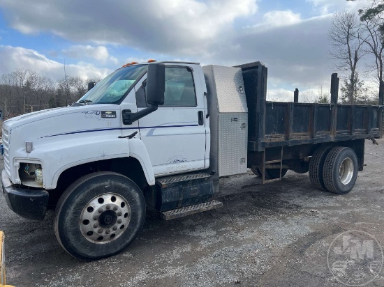 2005 CHEVROLET C7500 SINGLE AXLE DUMP TRUCK VIN: 1GBJ7C1C85F504895