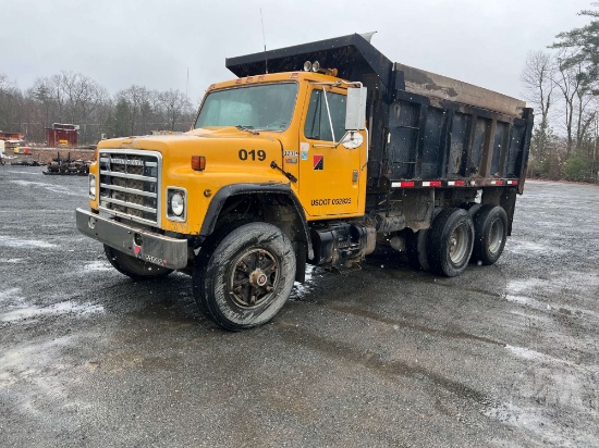 1986 NAVISTAR F-1954 TANDEM AXLE DUMP TRUCK VIN: 1HTLKTVR0GHA44453