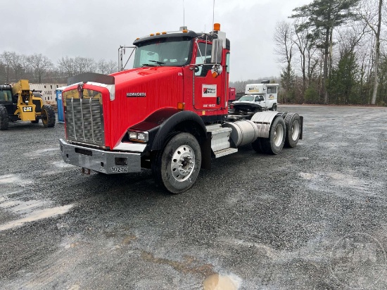 2006 KENWORTH T8 SERIES TANDEM AXLE DAY CAB TRUCK TRACTOR VIN: 1XKDDB0X66J137711