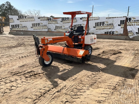 2018 LAYMOR SM300 SN: 39456 SWEEPER